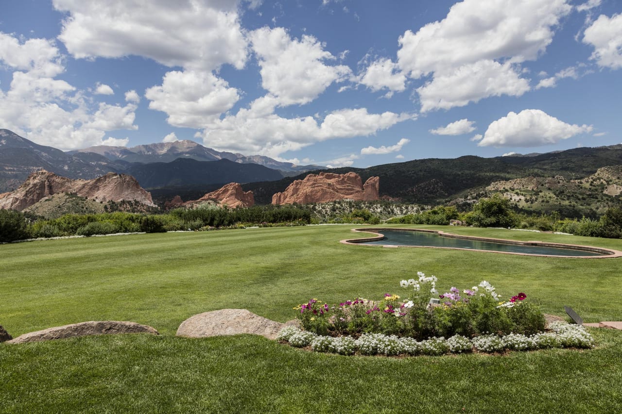 Garden of the Gods in Colorado Springs, with Pikes Peak regional scenery